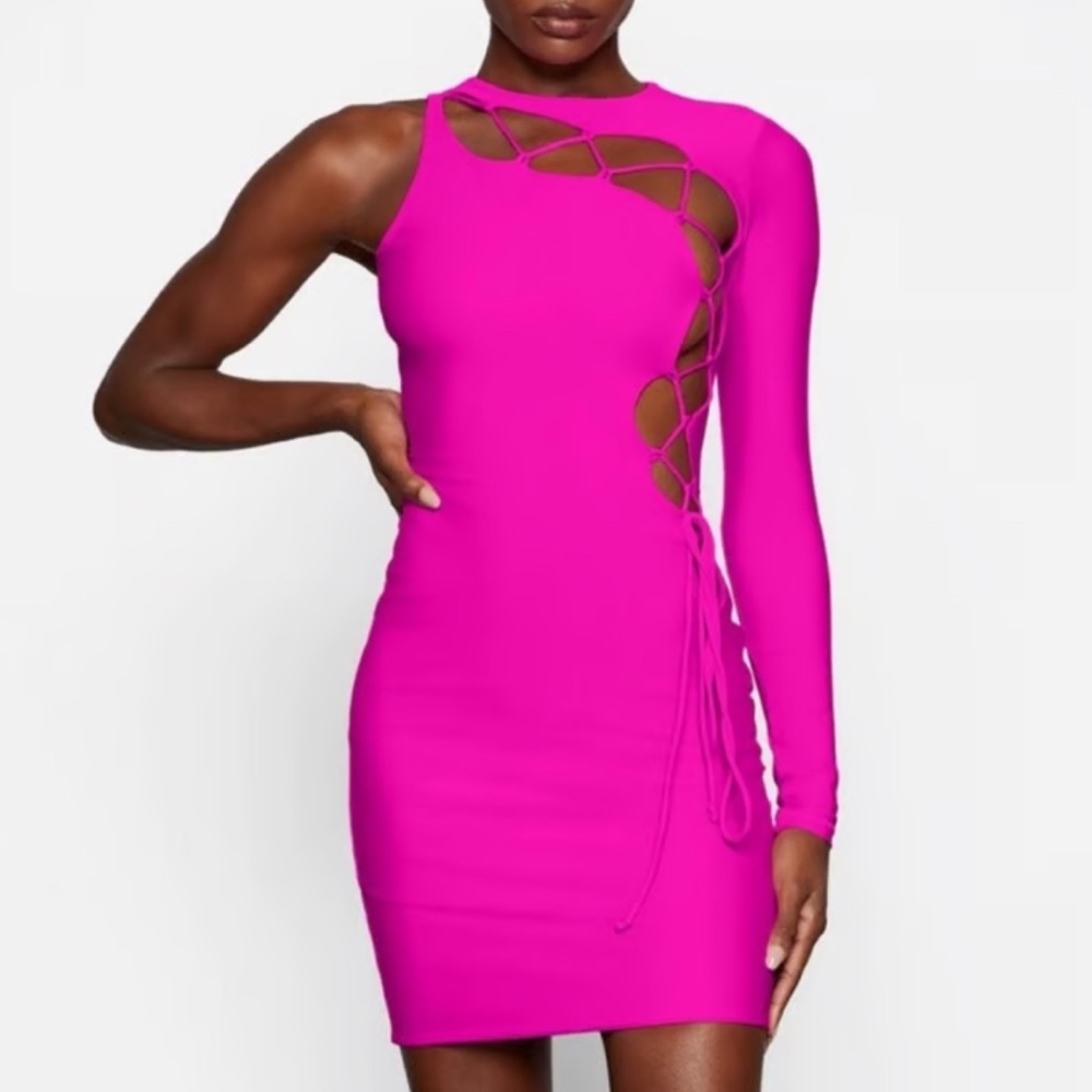 Skims lace up bodycon dress in Fuchsia size XS, brand new with tags - Picture 3 of 6